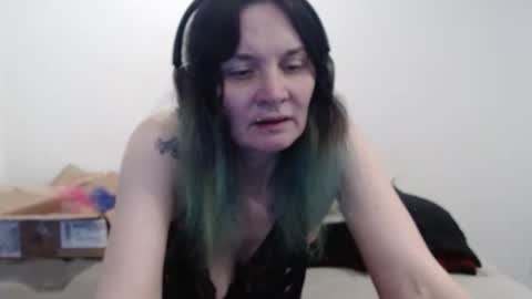 hotmodel1984 online show from March 27, 3:56 pm