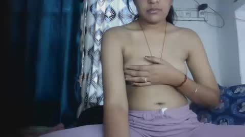 lola online show from April 12, 2:05 am