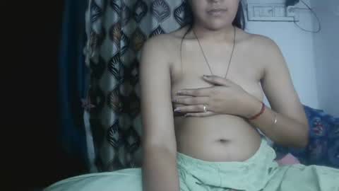 lola online show from April 12, 2:55 pm