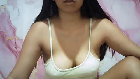 Snapshot of hotpink4u04 chatting on June 21, 9:50 pm hotpink4u04 online show from June 21, 9:50 pm
