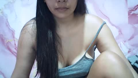 Snapshot of hotpink4u04 chatting on August 3, 10:24 pm hotpink4u04 online show from August 3, 10:24 pm