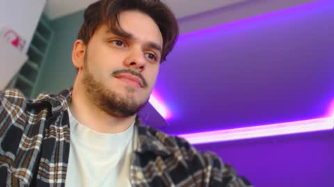 Snapshot of hotpolishsausage chatting on December 14, 2:01 am Jason online show from December 14, 2:01 am