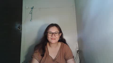 Snapshot of hotpreciousxxx chatting on February 13, 2:51 am hotpreciousxxx online show from February 13, 2:51 am