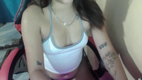 Snapshot of hotsexymam chatting on July 19, 12:58 am hotsexymam online show from July 19, 12:58 am