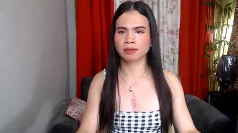 Snapshot of hotsinfulbabes_savana chatting on May 1, 9:25 am Savana olala online show from May 1, 9:25 am
