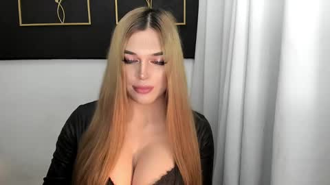 Snapshot of hotstellacumxxx chatting on March 10, 12:04 pm STELLA online show from March 10, 12:04 pm