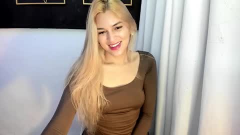 Snapshot of hotstellacumxxx chatting on October 13, 9:04 pm STELLA online show from October 13, 9:04 pm