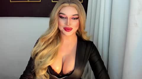 Snapshot of hotstellacumxxx chatting on February 28, 6:42 pm STELLA online show from February 28, 6:42 pm