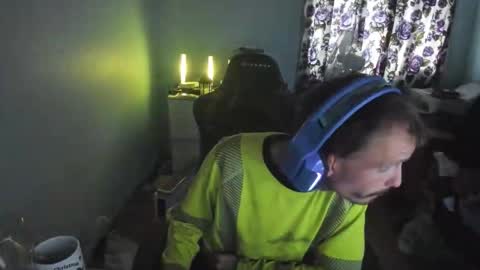 Snapshot of hotsummer1996 chatting on October 13, 4:07 pm hot online show from October 13, 4:07 pm