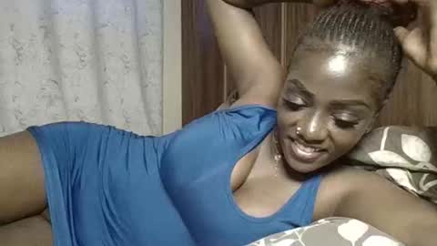 Amalia online show from November 21, 1:32 pm