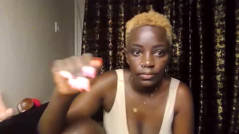 Amalia online show from February 2, 2:43 am