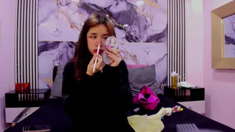 hott_barbie_ online show from November 7, 3:28 am