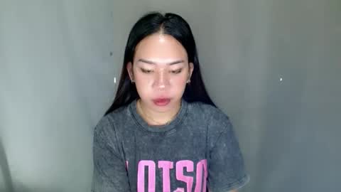 jelaigrande  online show from April 19, 3:28 am