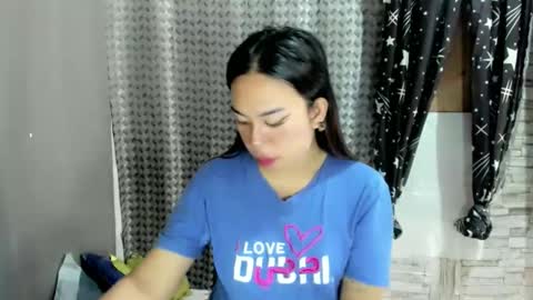 jelaigrande  online show from May 28, 3:37 am