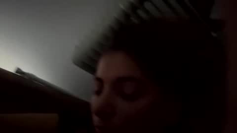 Snapshot of hottalicia2 chatting on December 14, 9:25 am hottalicia2 online show from December 14, 9:25 am