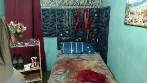 Snapshot of hottasianme chatting on January 4, 10:16 am hottasianme online show from January 4, 10:16 am