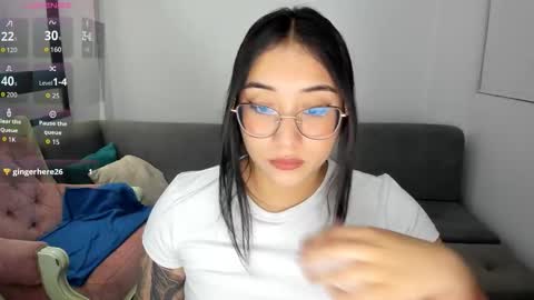 Snapshot of hottbee1 chatting on September 19, 6:19 pm AMY online show from September 19, 6:19 pm