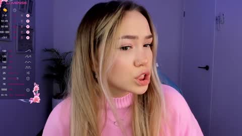 hello Im Eva online show from December 10, 7:47 am