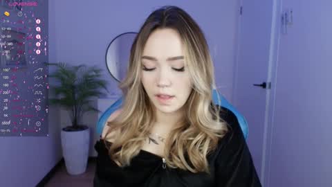 hello Im Eva online show from January 28, 5:11 am