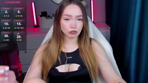 hello Im Eva online show from October 3, 12:13 pm