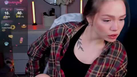 hello Im Eva online show from January 14, 10:21 am