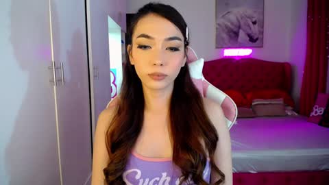 Snapshot of hottie_lexie chatting on December 16, 7:15 am LEXIE- dont forget to give me thumbs up online show from December 16, 7:15 am