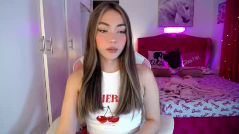 Snapshot of hottie_lexie chatting on October 18, 11:00 am LEXIE- dont forget to give me thumbs up online show from October 18, 11:00 am