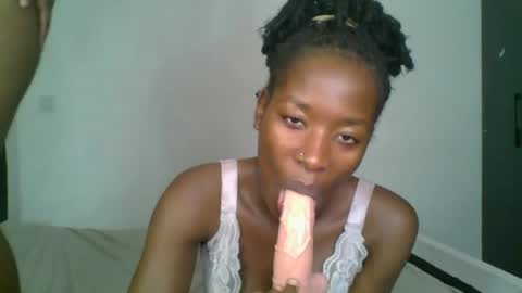 hottie_mistie online show from July 11, 11:17 pm