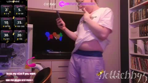 Snapshot of hottiebb95 chatting on February 4, 2:07 am Roberts stones online show from February 4, 2:07 am