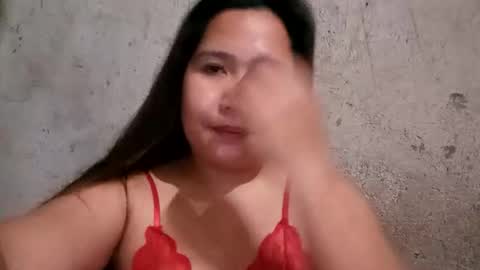 Snapshot of hottiecum27 chatting on May 5, 2:14 pm hottiecum27 online show from May 5, 2:14 pm