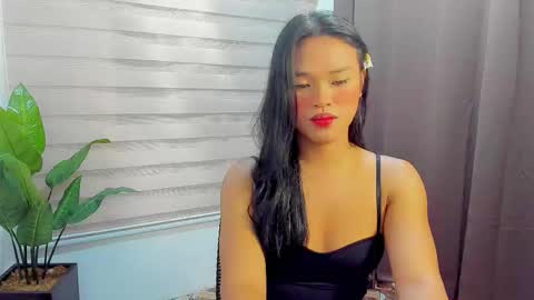 Maxine online show from September 10, 12:16 pm