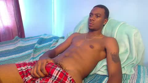 independent Model online show from April 1, 9:23 pm