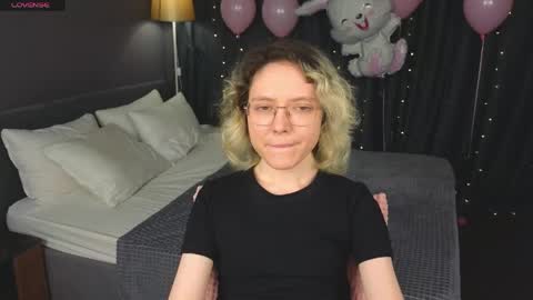 Kori online show from April 10, 5:45 am