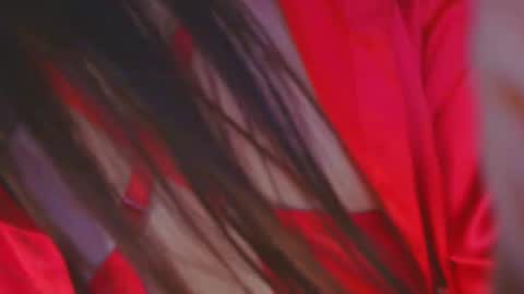 Hello my name is Mia online show from September 18, 10:50 am