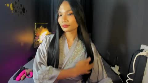 Hi i am Jane half vietnamese and half pinay and would like to meet good person here XOXO online show from May 21, 9:38 am
