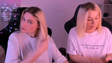 Snapshot of hottyblonds chatting on December 8, 11:57 am Nessie and Jessie online show from December 8, 11:57 am