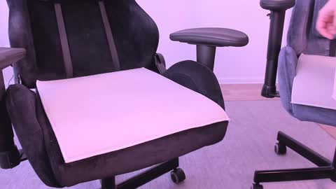 Snapshot of hottyblonds chatting on January 26, 7:32 am Nessie and Jessie online show from January 26, 7:32 am