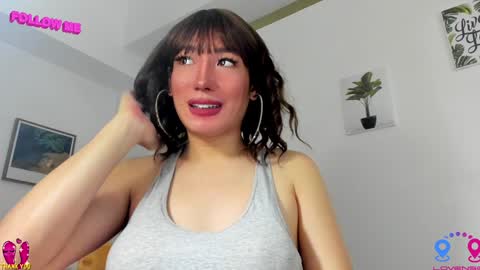 Snapshot of hottycrishinaxx chatting on January 9, 7:31 am crishinahotty online show from January 9, 7:31 am