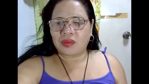 Snapshot of hottycrissy4u chatting on April 20, 2:53 pm hottycrissy4u online show from April 20, 2:53 pm