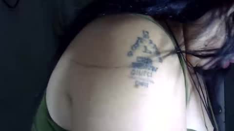 Snapshot of hottycrissy4u chatting on April 25, 2:03 pm hottycrissy4u online show from April 25, 2:03 pm