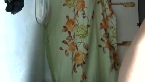 Snapshot of hottycrissy4u chatting on May 7, 3:28 pm hottycrissy4u online show from May 7, 3:28 pm
