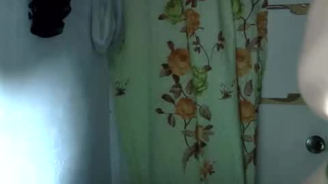 Snapshot of hottycrissy4u chatting on May 10, 3:01 am hottycrissy4u online show from May 10, 3:01 am
