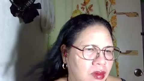 Snapshot of hottycrissy4u chatting on May 10, 3:06 pm hottycrissy4u online show from May 10, 3:06 pm