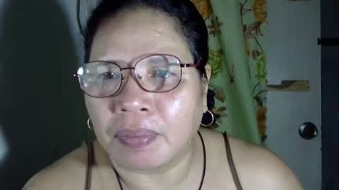 Snapshot of hottycrissy4u chatting on May 13, 7:50 am hottycrissy4u online show from May 13, 7:50 am