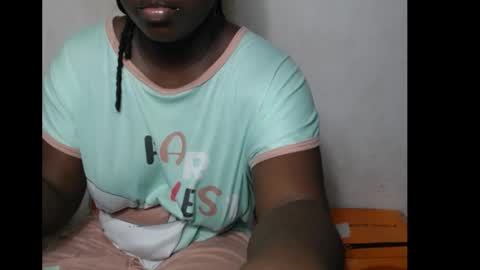 hottylissa1 online show from November 5, 7:47 pm