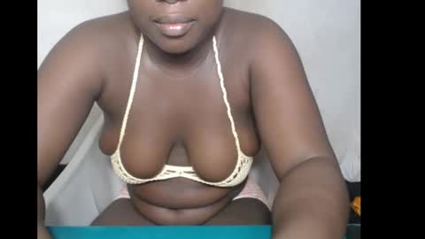 hottylissa1 online show from November 22, 8:19 pm