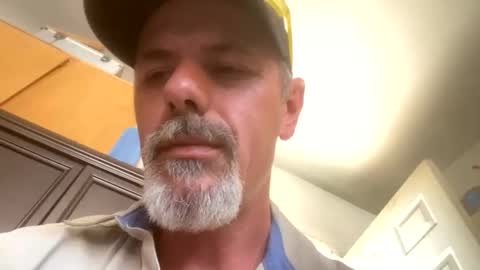 Snapshot of hottymemo69 chatting on October 4, 6:28 pm hottymemo69 online show from October 4, 6:28 pm