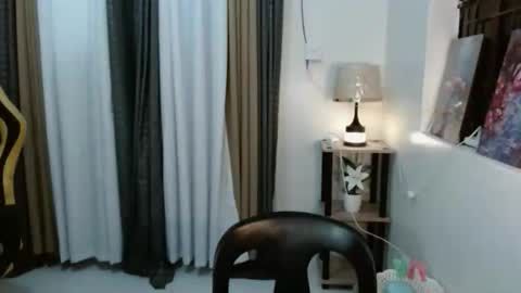 Snapshot of hottyshedah_0209 chatting on February 3, 6:40 am THALIE online show from February 3, 6:40 am