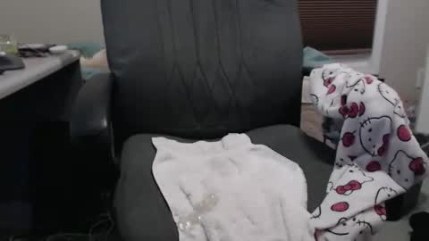 SissyNaaughtyClitty online show from February 8, 5:00 am