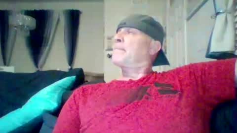 Snapshot of hotyummycock69 chatting on October 1, 2:39 am hotyummycock69 online show from October 1, 2:39 am